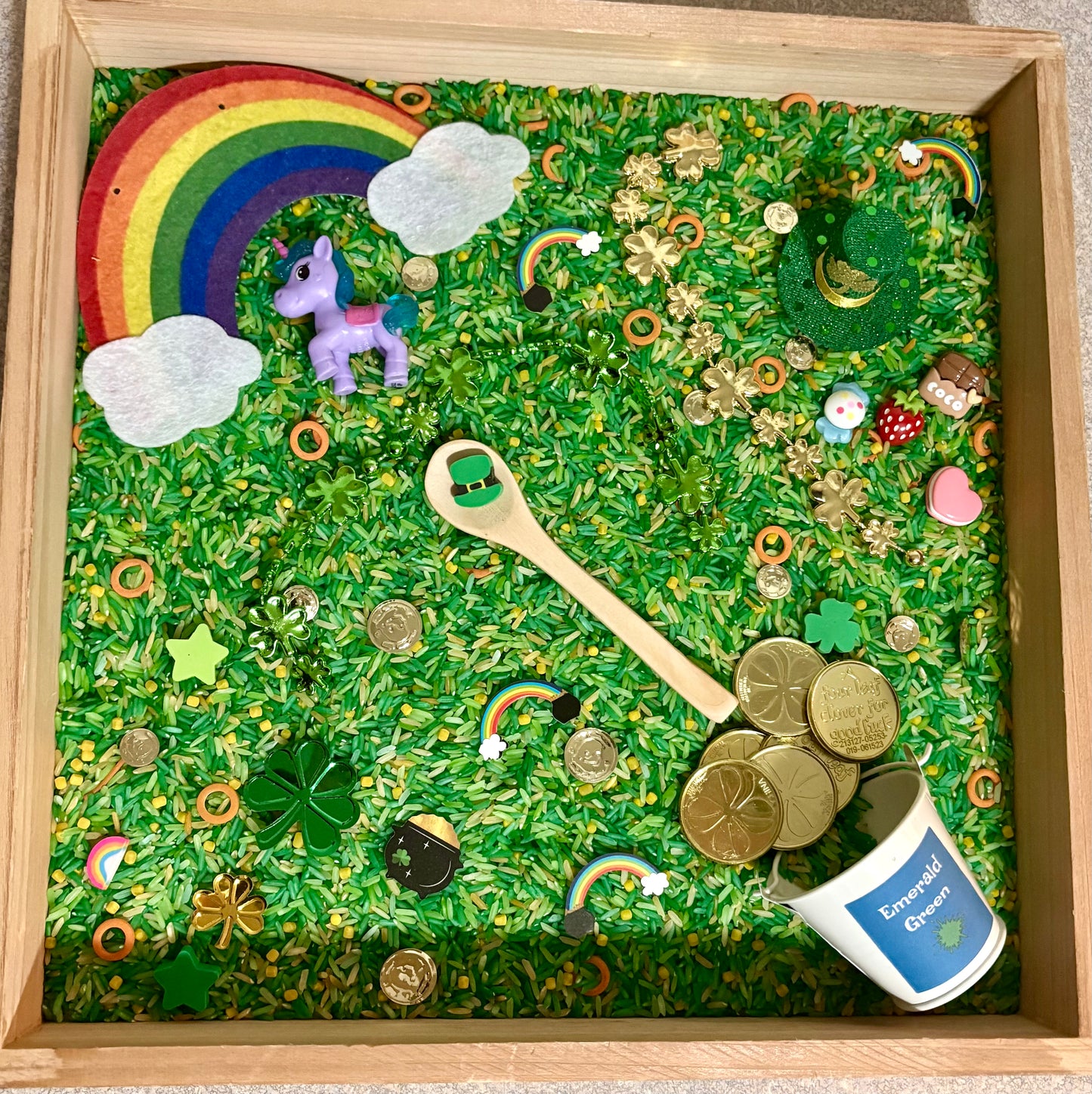 How to Catch A Leprechaun Storyplay Bin by Adam Wallace & Andy Elkerton