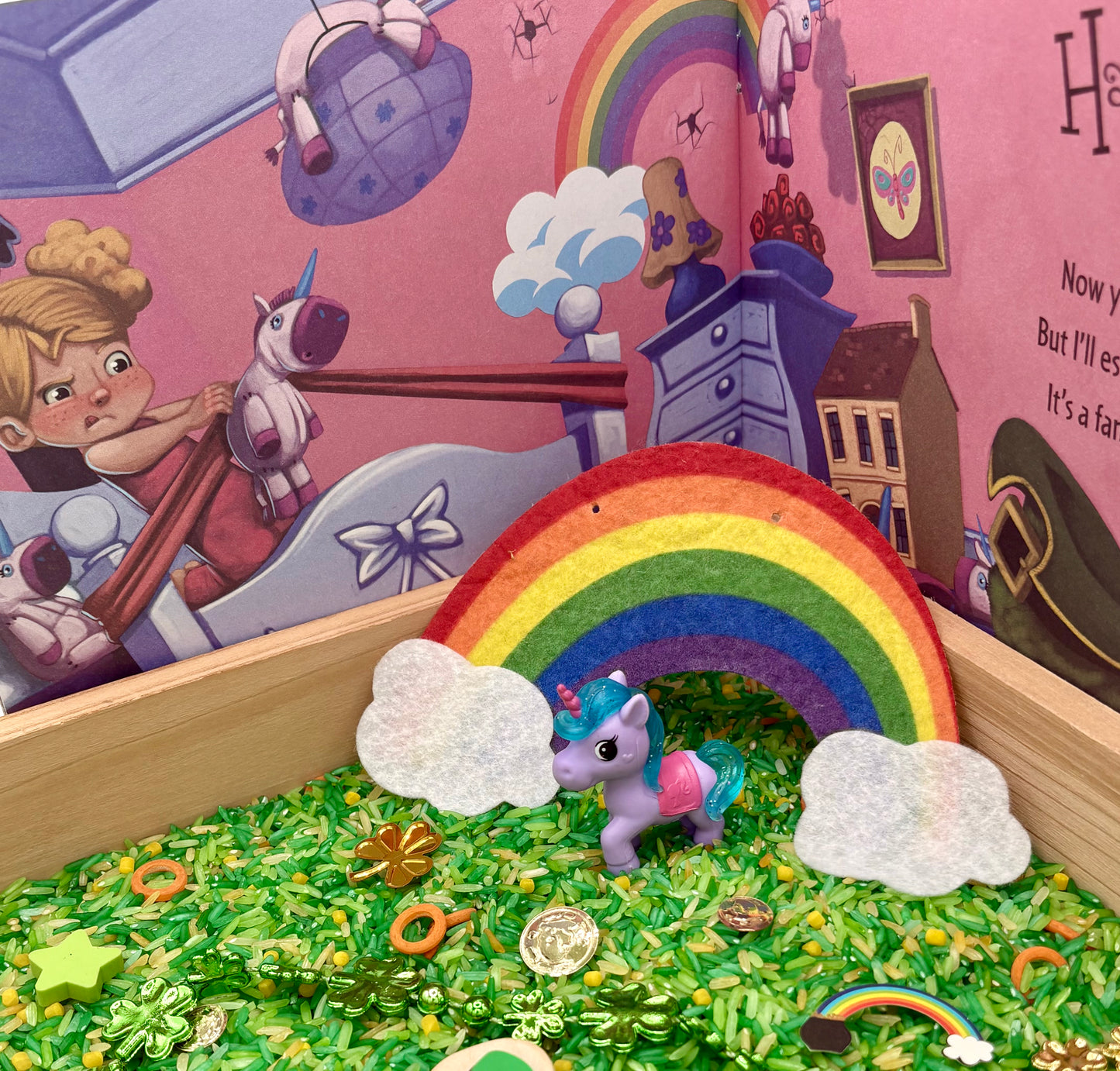 How to Catch A Leprechaun Storyplay Bin by Adam Wallace & Andy Elkerton