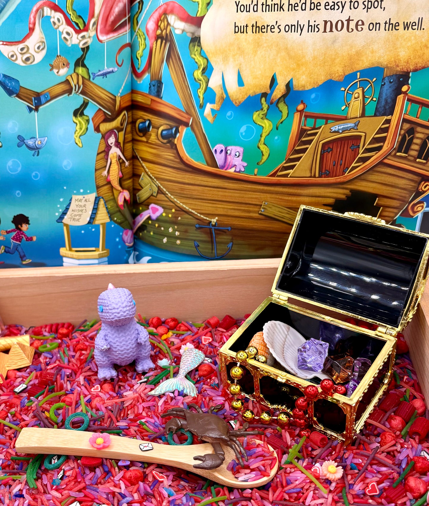 How to Catch a Loveosaurus StoryPlay Bin by Alice Walstead & Andy Elkerton