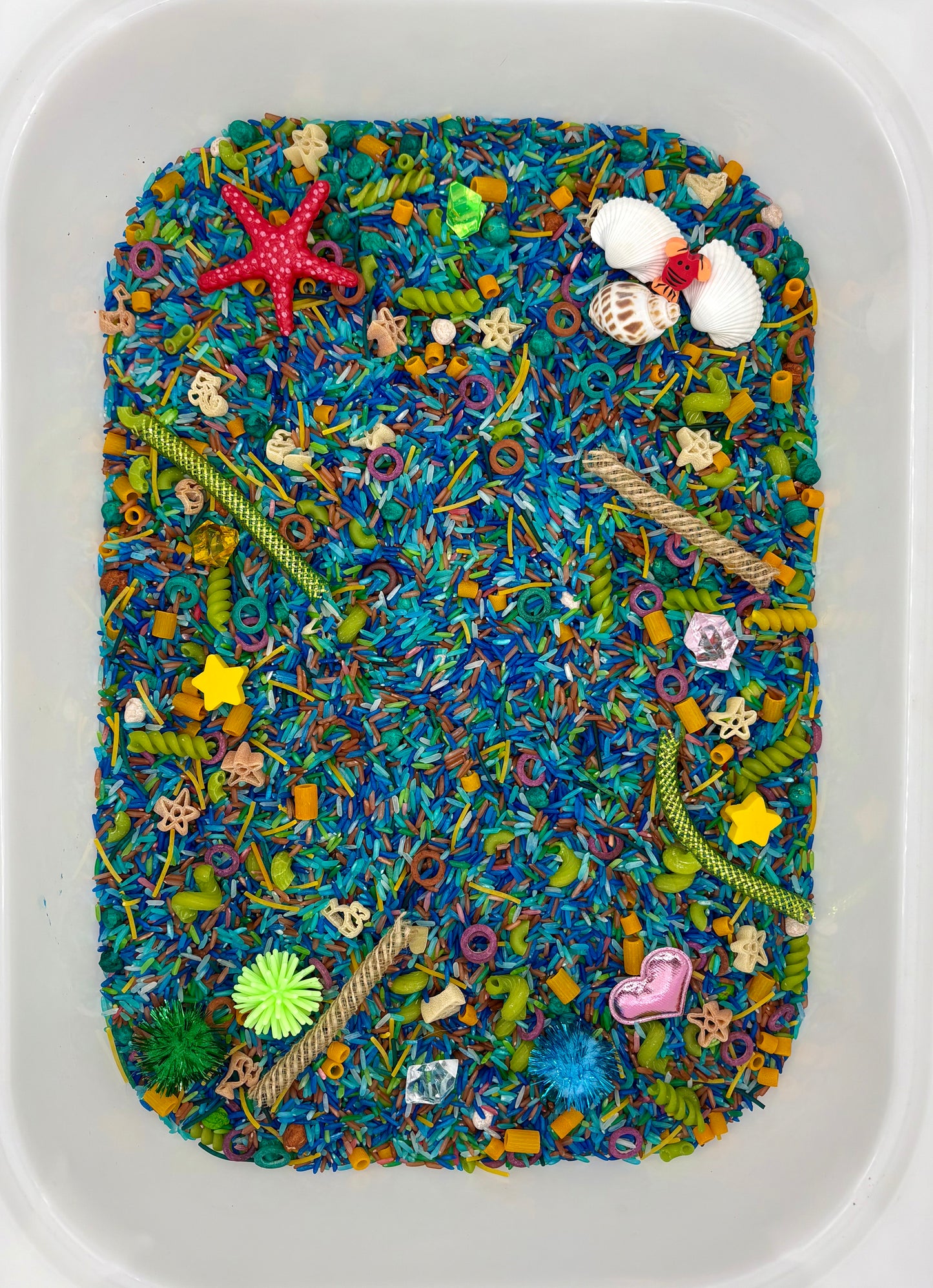 Ocean Pour & Play